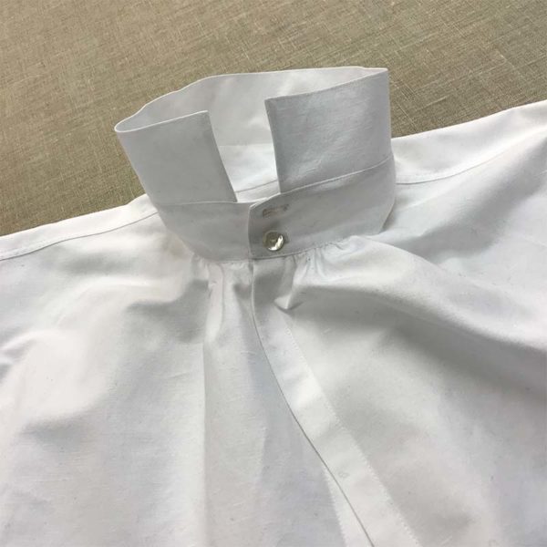 etela-pohjanmaa-miehen-puvun-paita-paantie-yksityiskohta